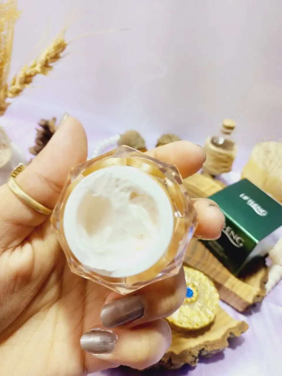 کرم لاکچری لیفتینگ قوی و ضد چین و چروک برند لیفتینگ LIFTHENG کد LFG37980