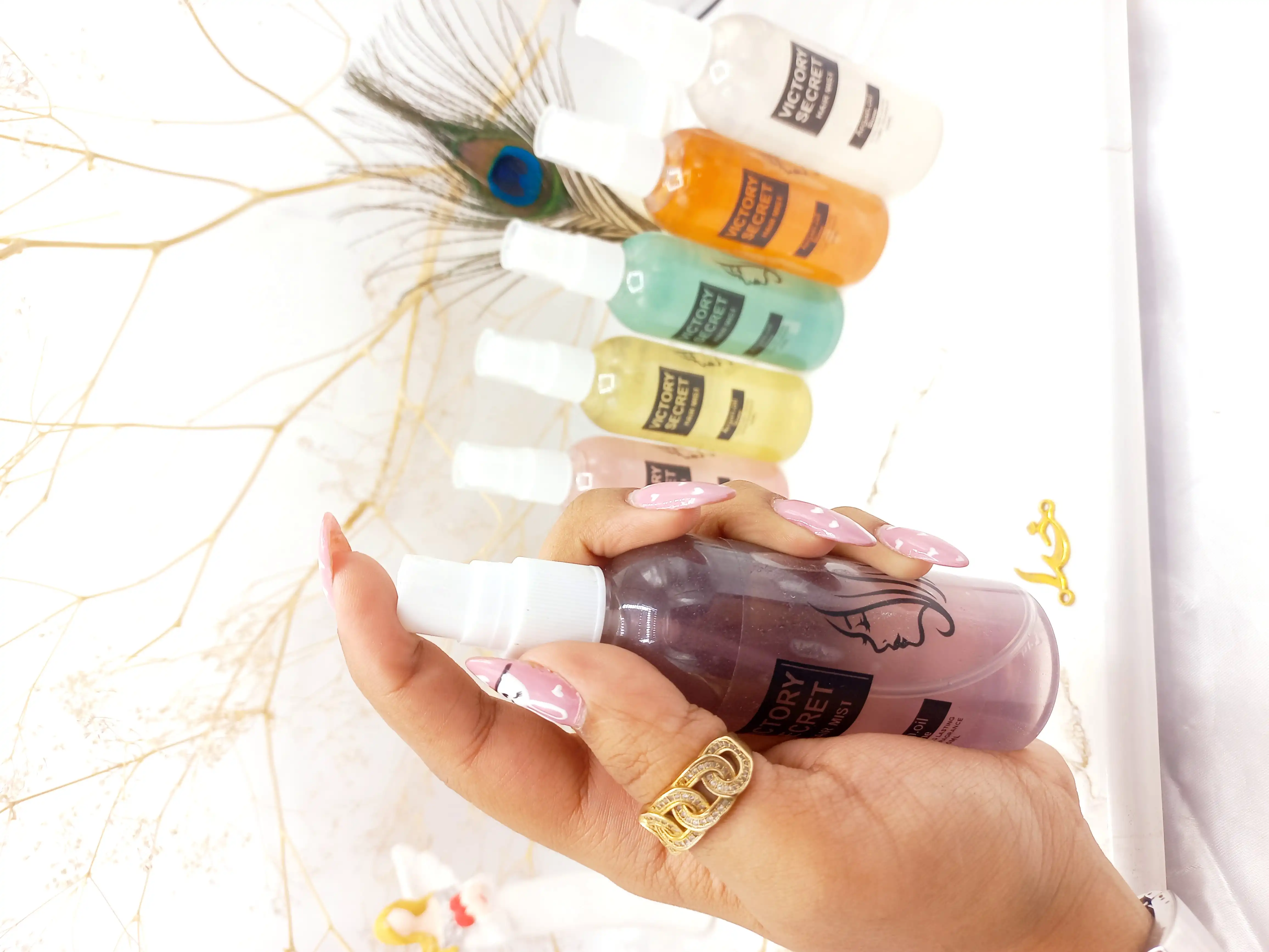 عطر مو شاین دار استوانه ای ویکتوریا سکرت طرح جدید | پخش عمده