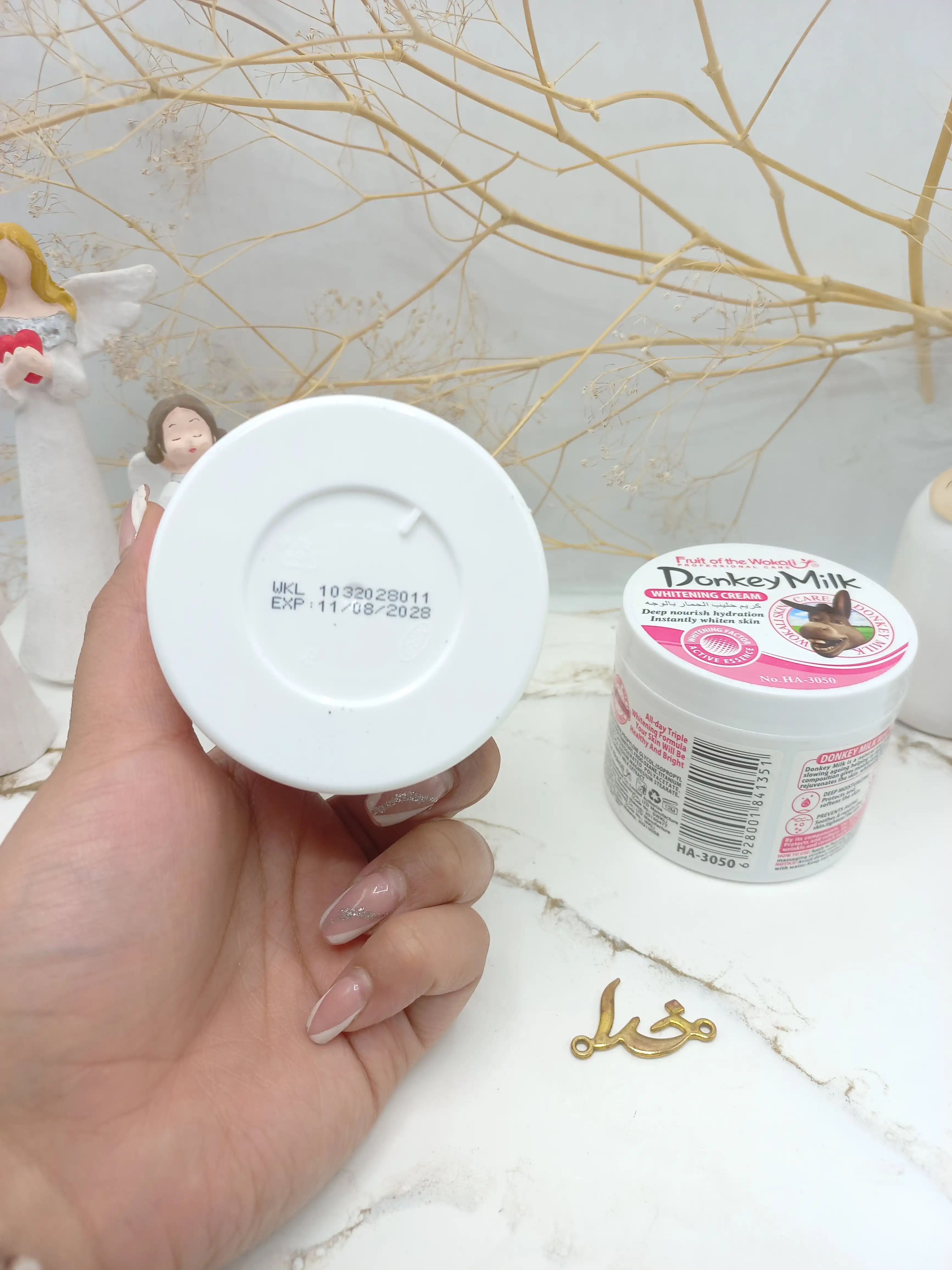 کرم کاسه ای سفید کننده و آبرسان قوی شیر  الاغ وکالی ‏Wokali‏  کد 3050