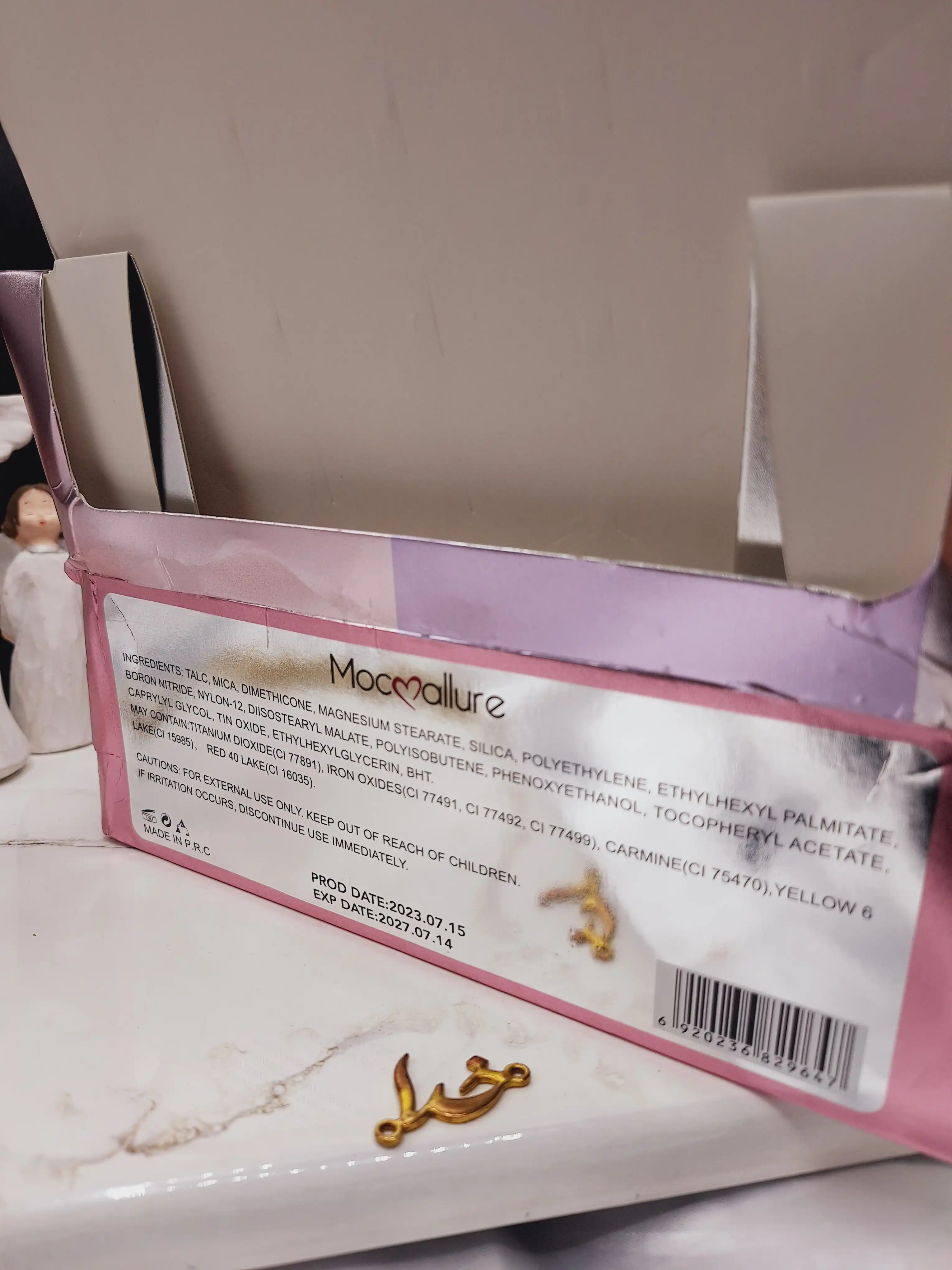 رژگونه پد دار موکالره Mocallure کد Moc 229