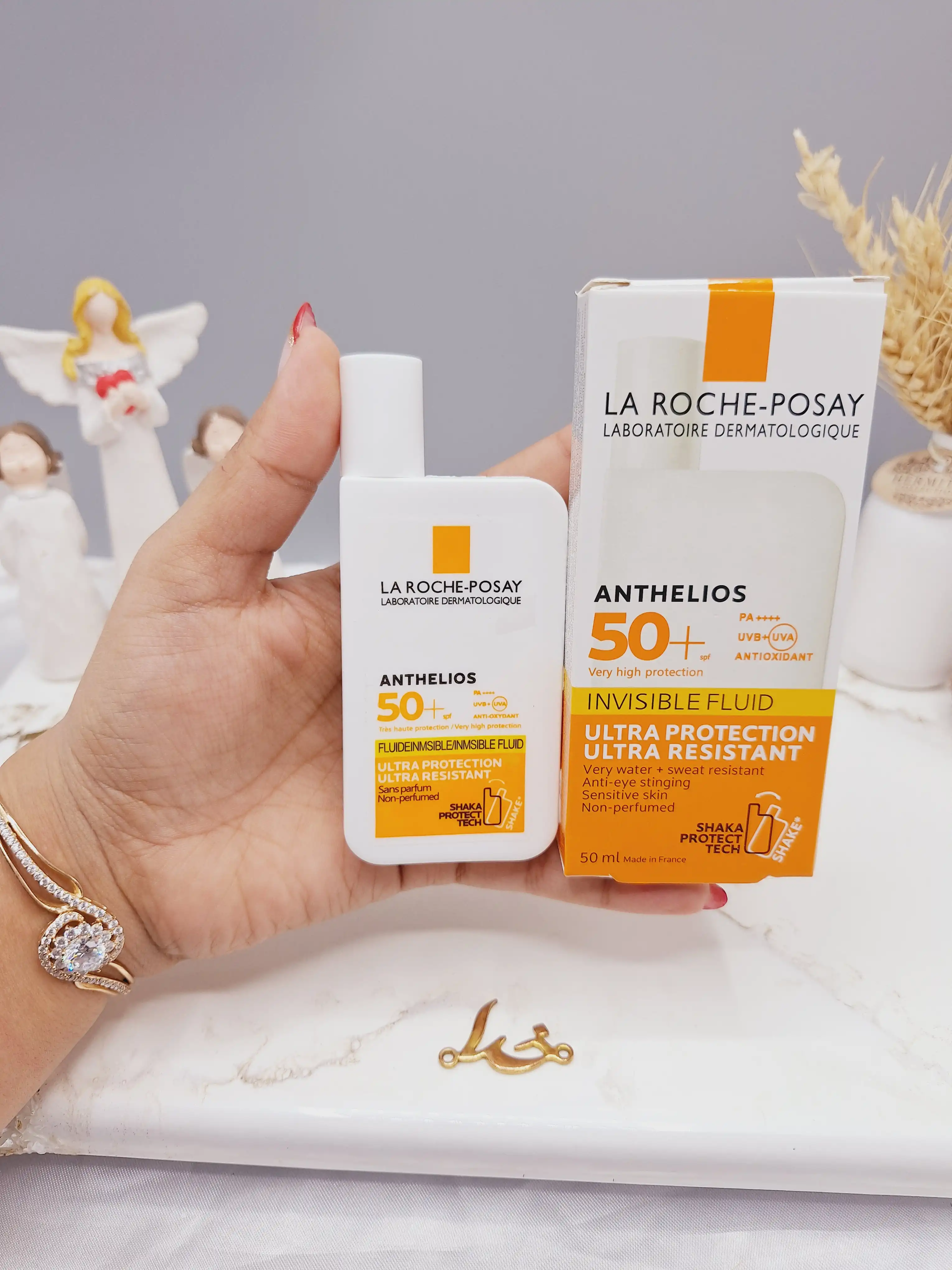 ضد آفتاب بی رنگ لاروش پوزای با spf50 ساخت امارات کد 2662