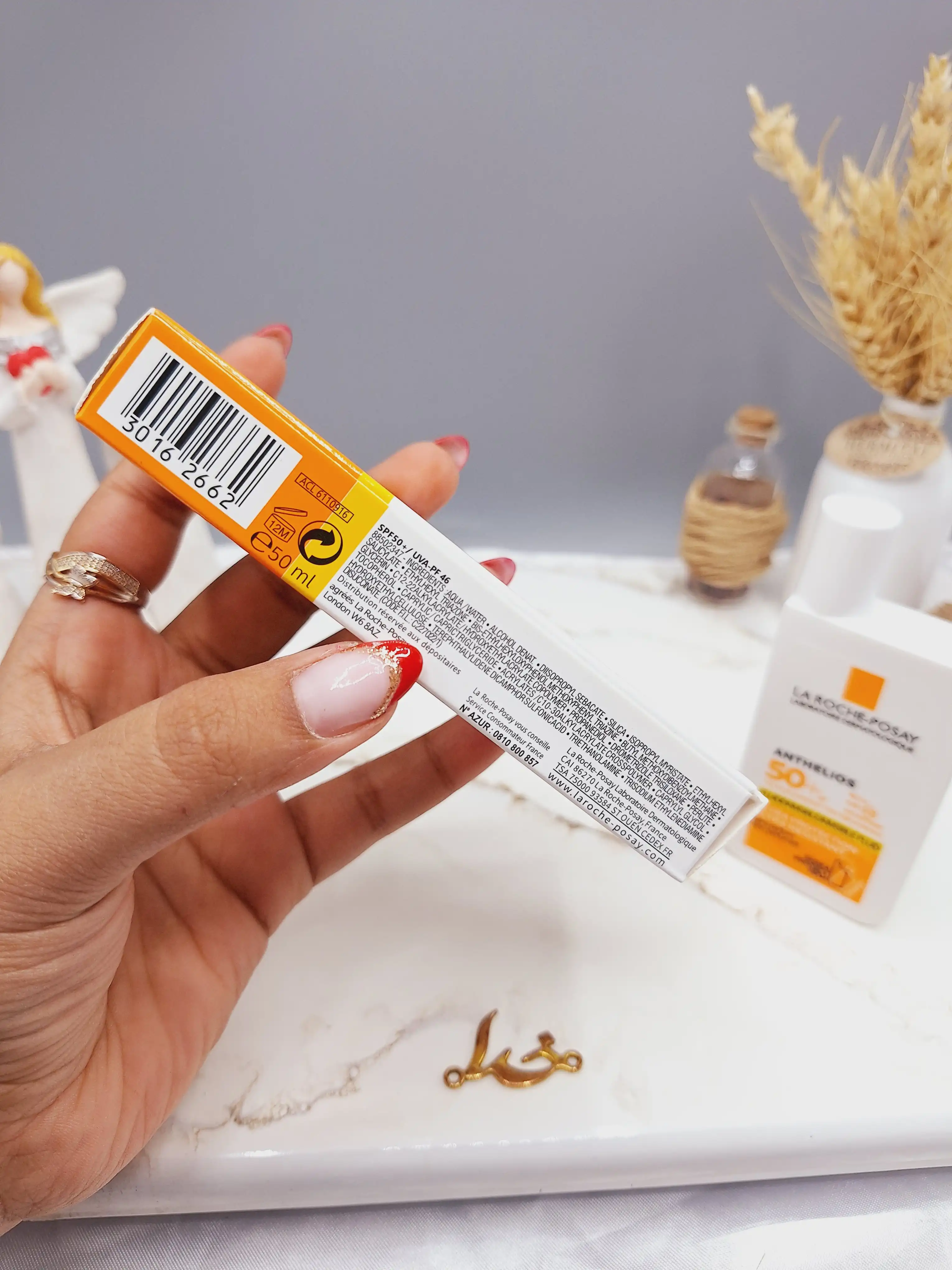 ضد آفتاب بی رنگ لاروش پوزای با spf50 ساخت امارات کد 2662