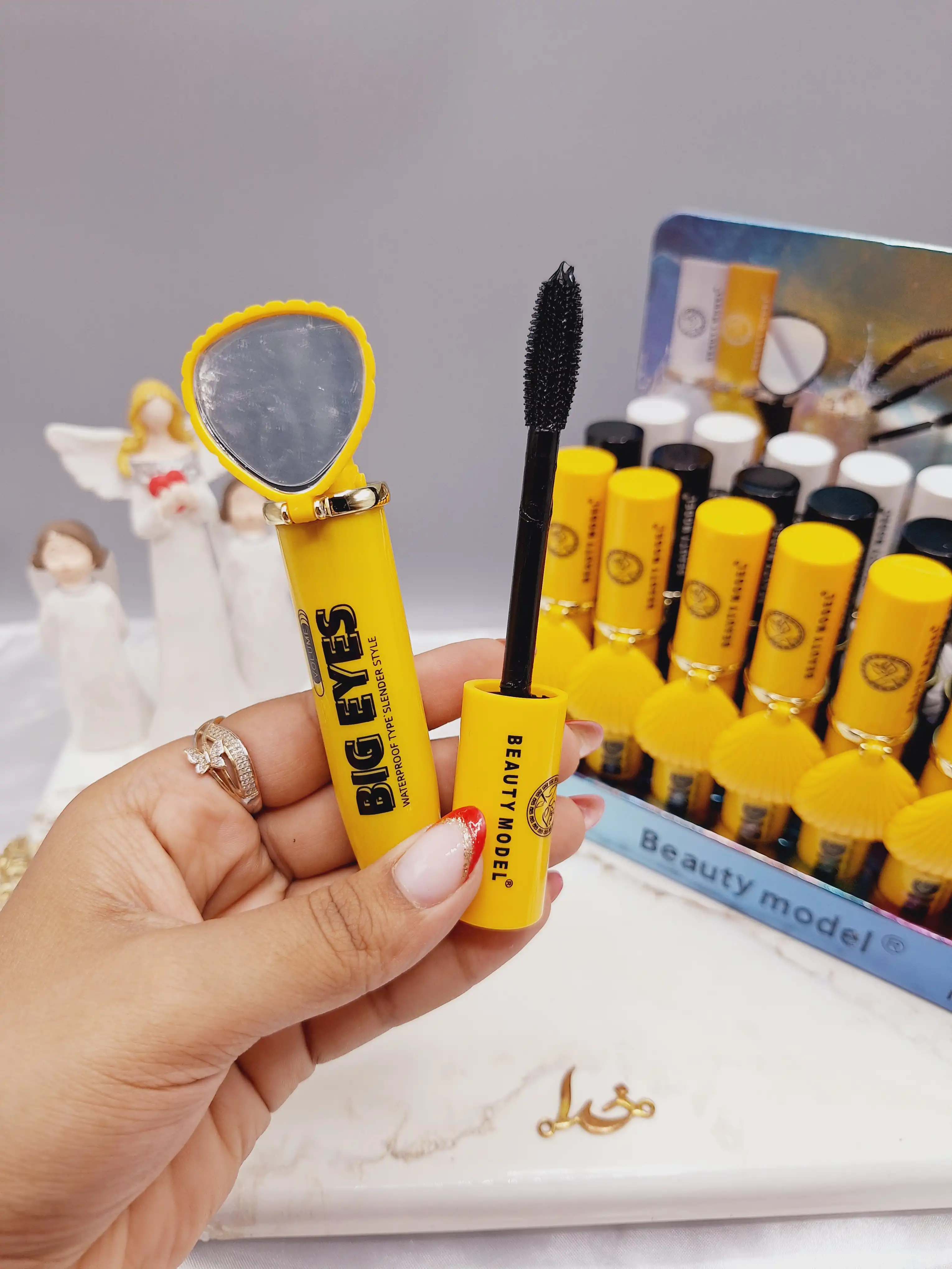 ریمل طرح صدف دریایی دارای سه فرچه مختلف برند Beauty model کد M007