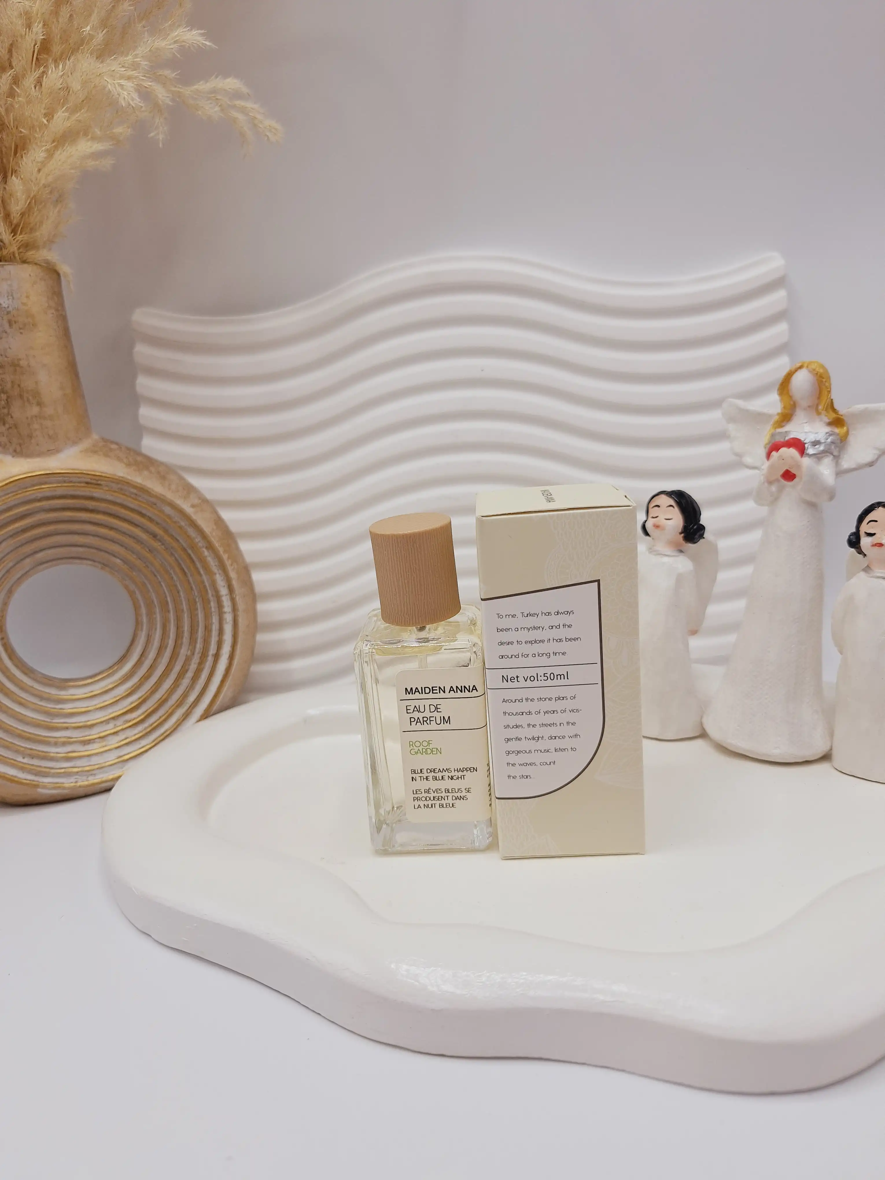 عطر بیکینی رایحه درخت و برگ (ROOF GARDEN) حجم 50 میل فوق العاده خوشبو با ماندگاری بالا ساخت ترکیه