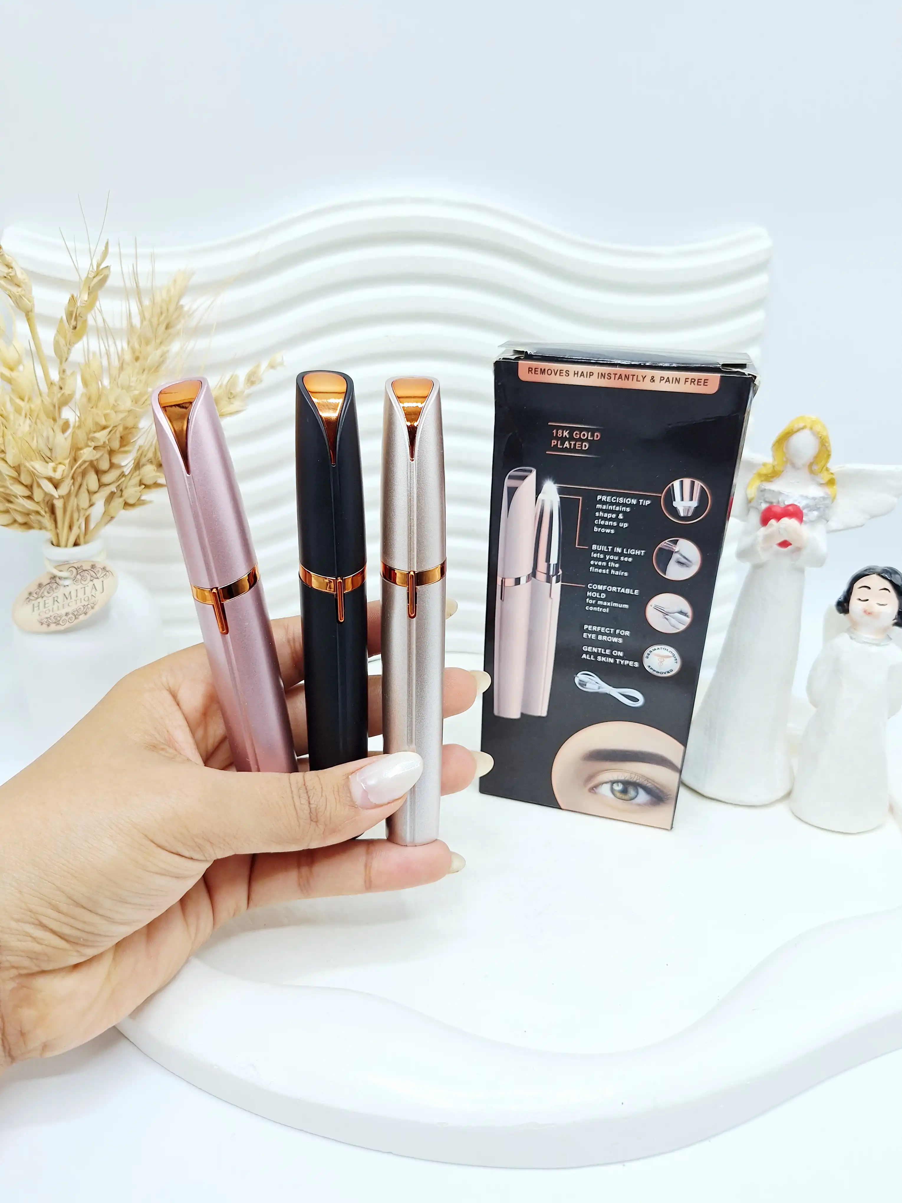 موزن مخصوص ابرو حرفه ای Flawlbss کد 0556موزن مخصوص ابرو حرفه ای Flawlbss کد 0556