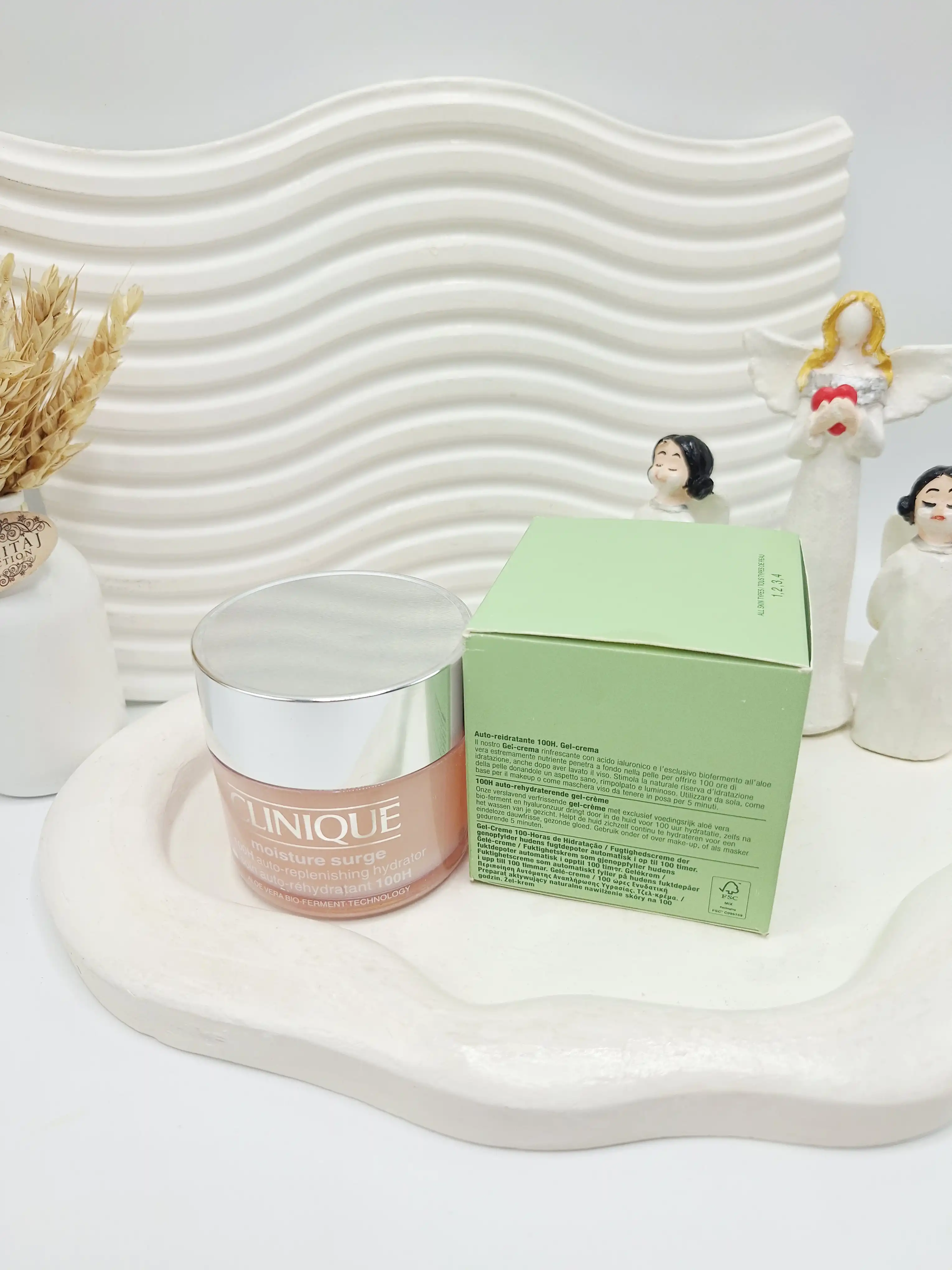 ژل کرم آبرسان ۱۰۰ ساعته کلینیک مدل Moisture Surge های کپی امارات کد