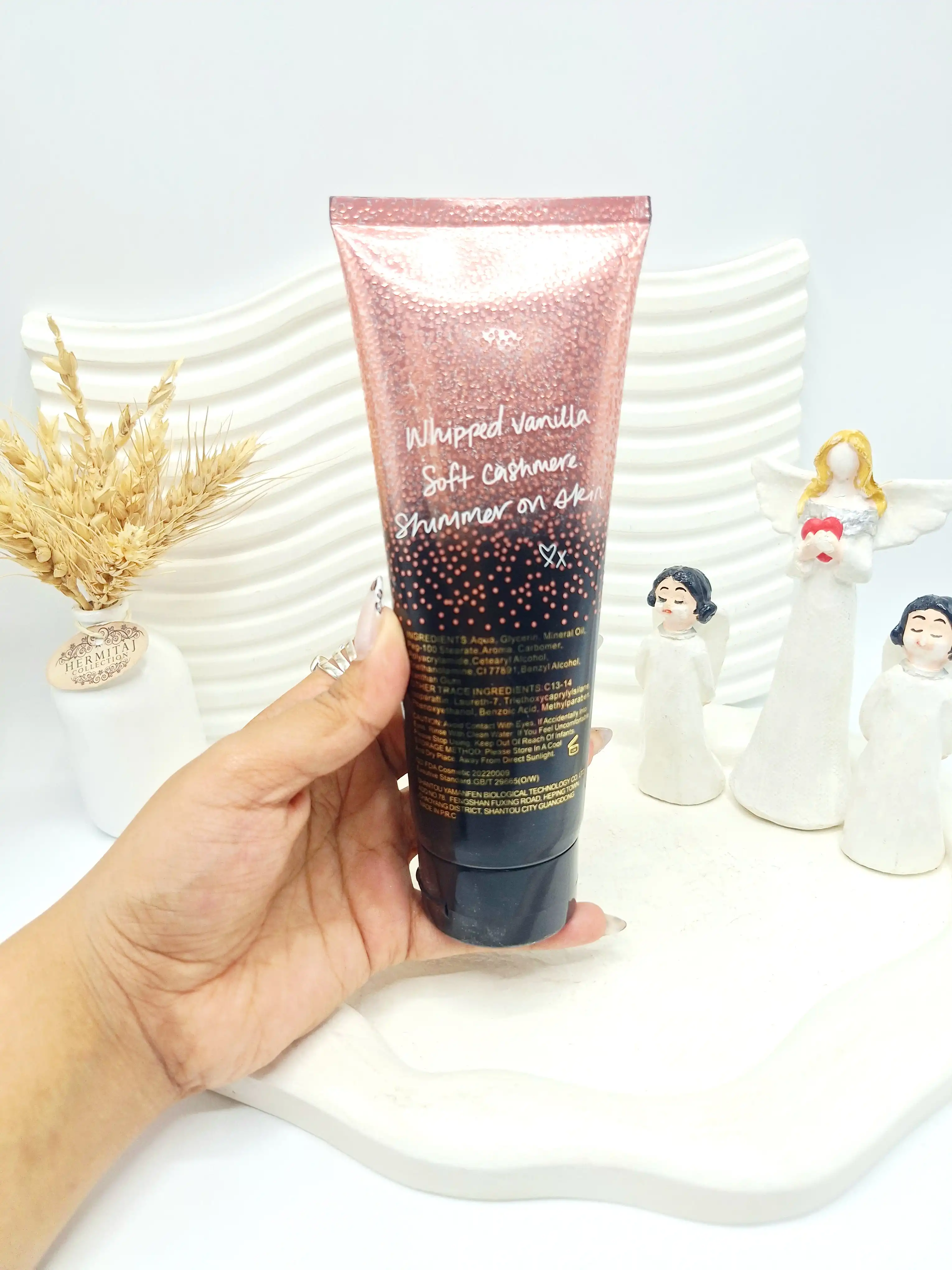 لوسیون بدن تیوپی مدل Bare Seductun  Shimmer برند YAMANFEN حجم 236 میل