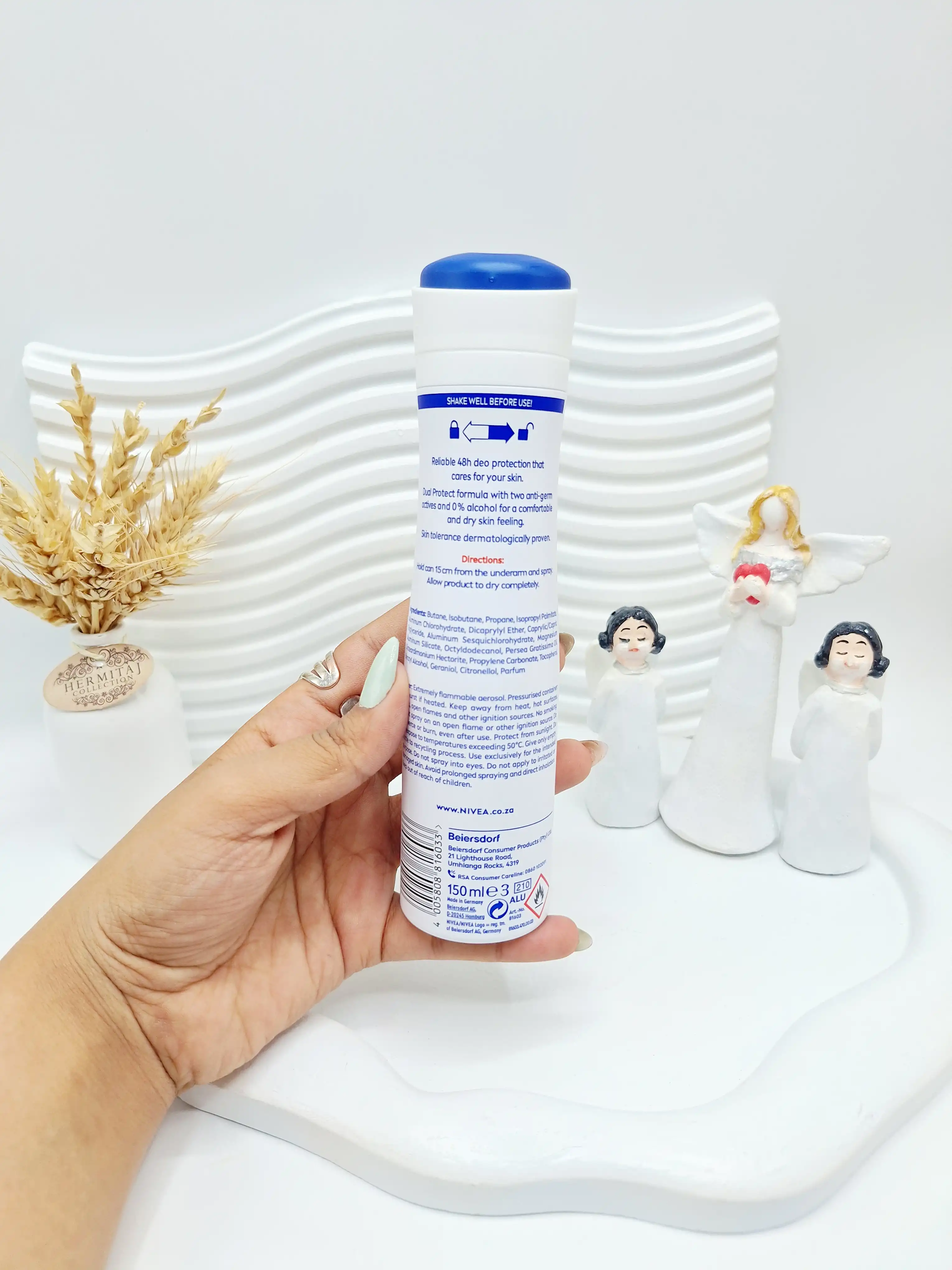 اسپری ضد تعریق زنانه مدل Dry Comfort 48h حجم  150 با ماندگاری ۴۸ ساعته کد 6033