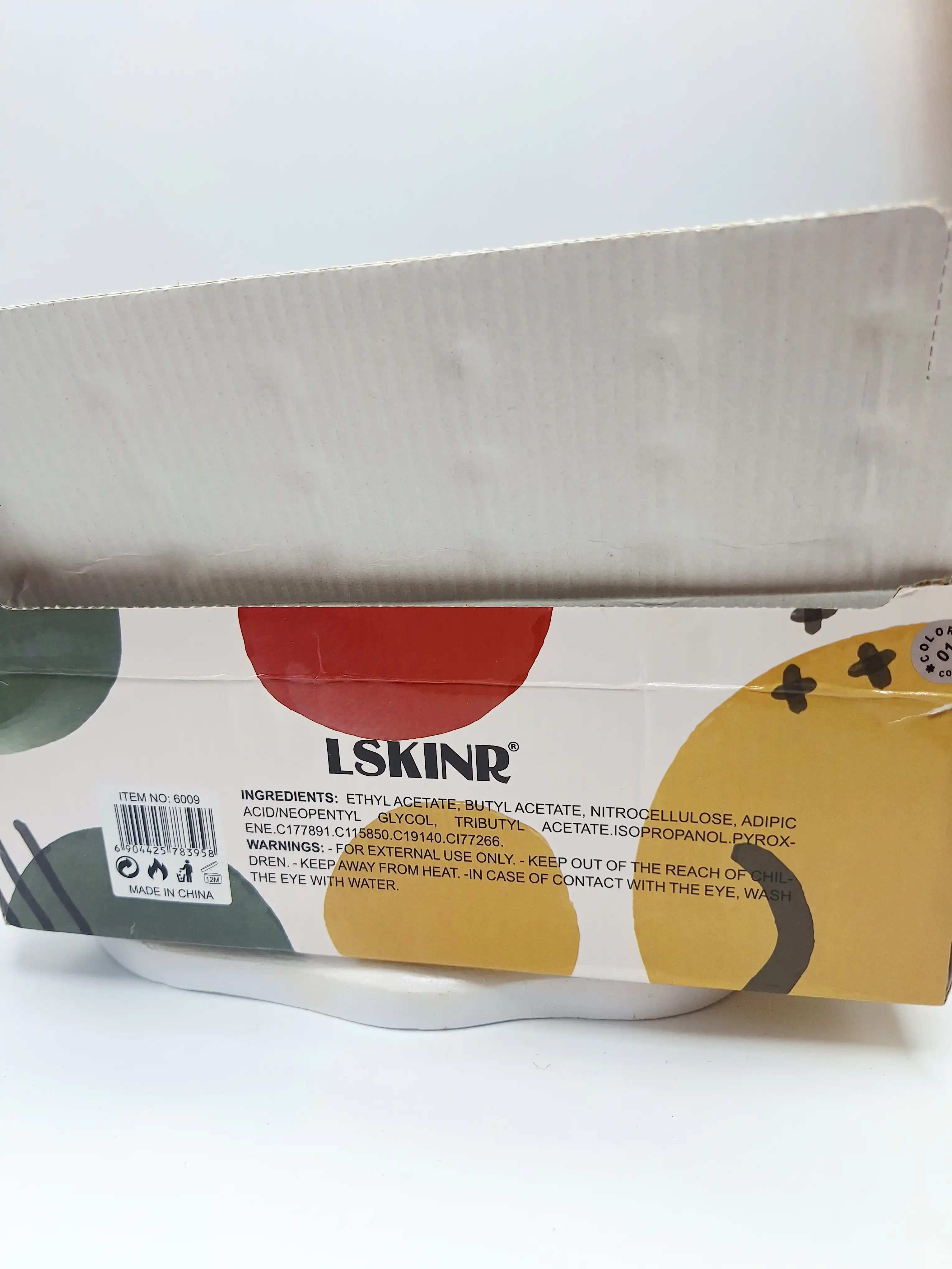 لاک ناخن خوش رنگ و زیبا برند  کد 3958Lskinr